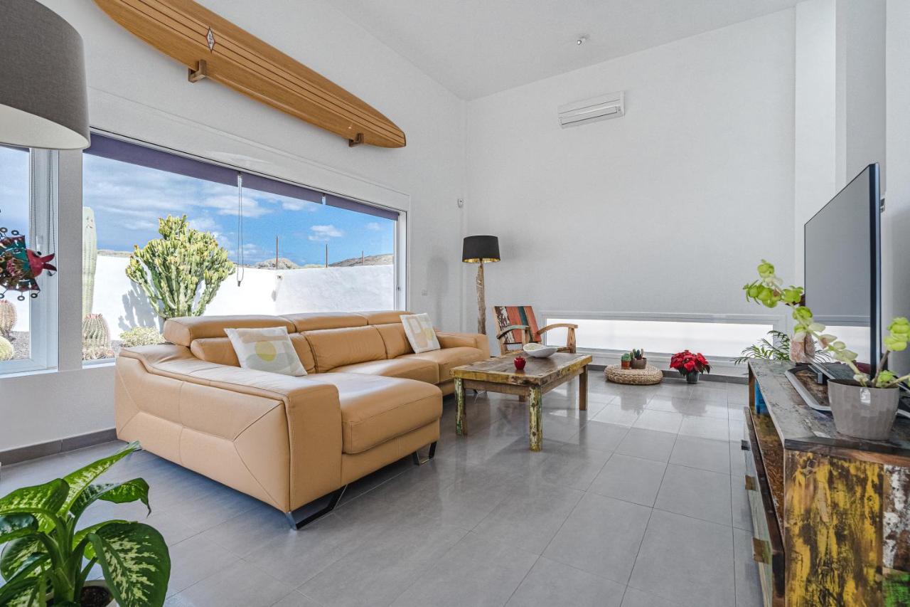 Modern 3Bdr Villa With Heated Pool El Médano Esterno foto