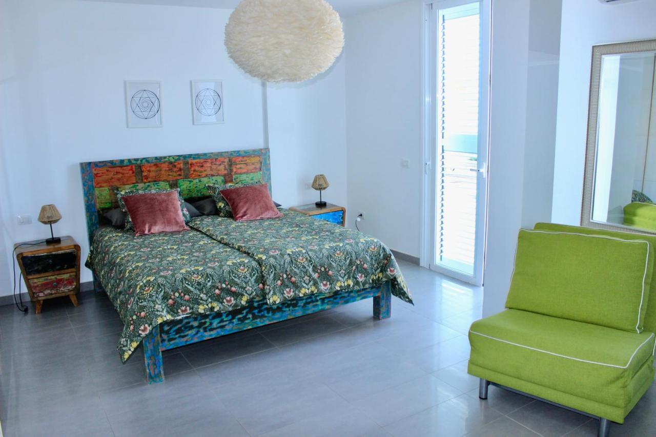 Modern 3Bdr Villa With Heated Pool El Médano Esterno foto
